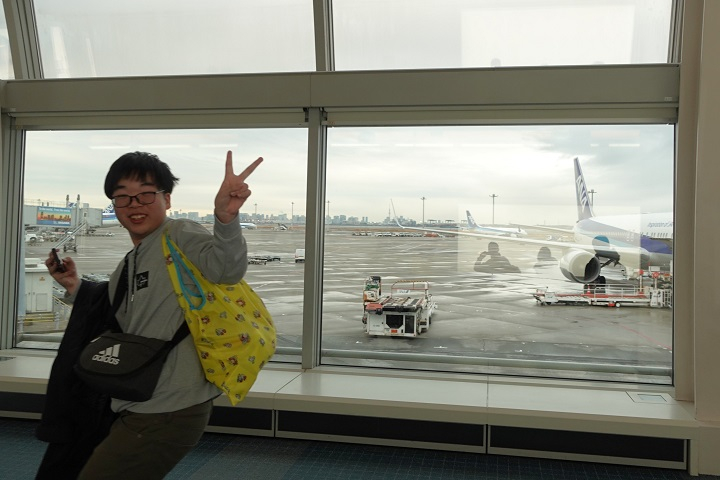 R5_修学旅行3日目_飛行機_1.JPG