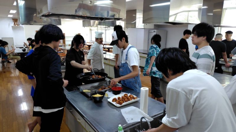 もとぶ元気村_サーターアンダギー作り_03