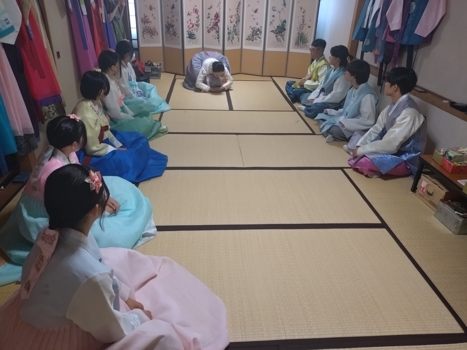 R6年7月韓服着付け.JPG