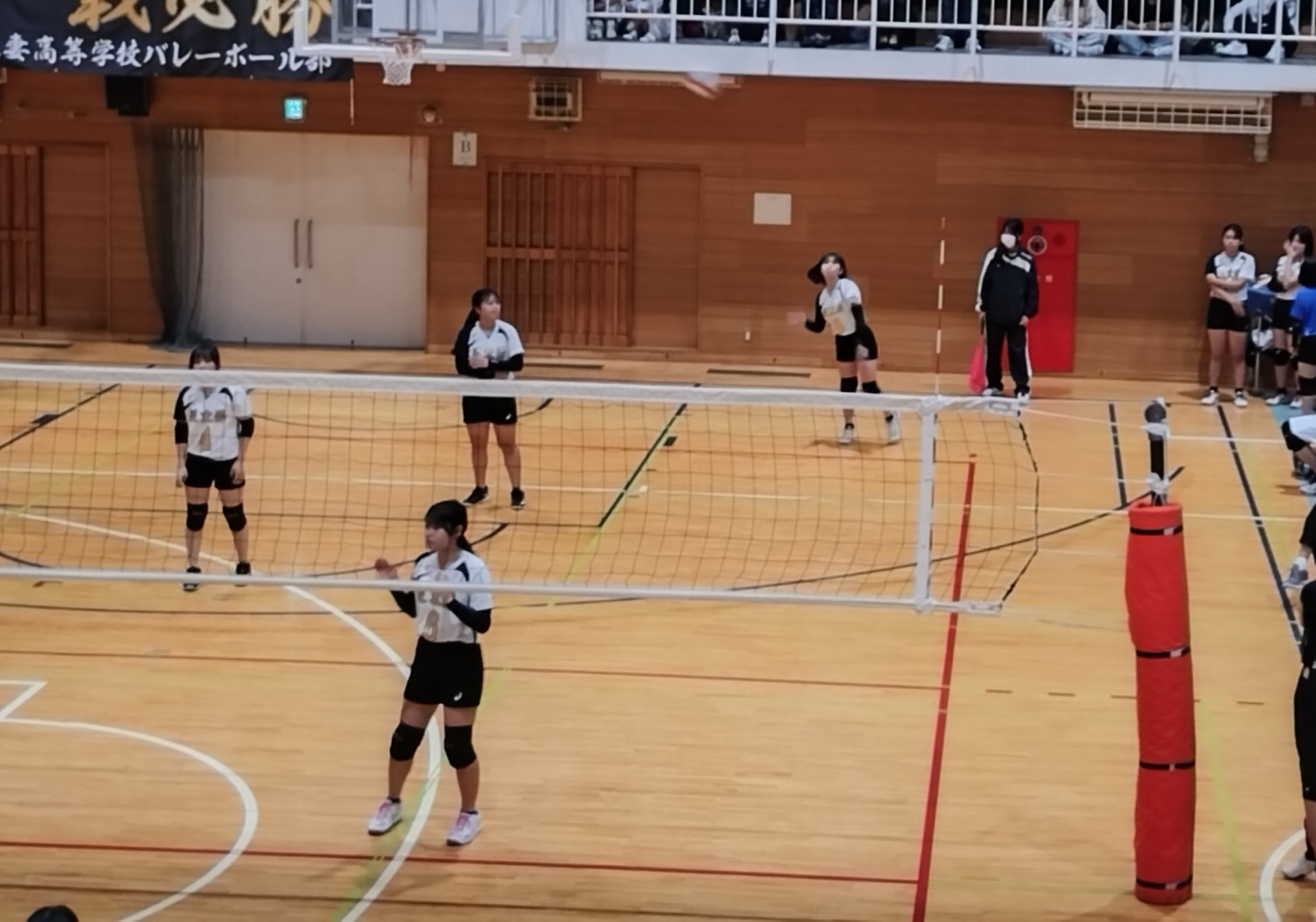 R7女子バレー新人戦２HP.JPG