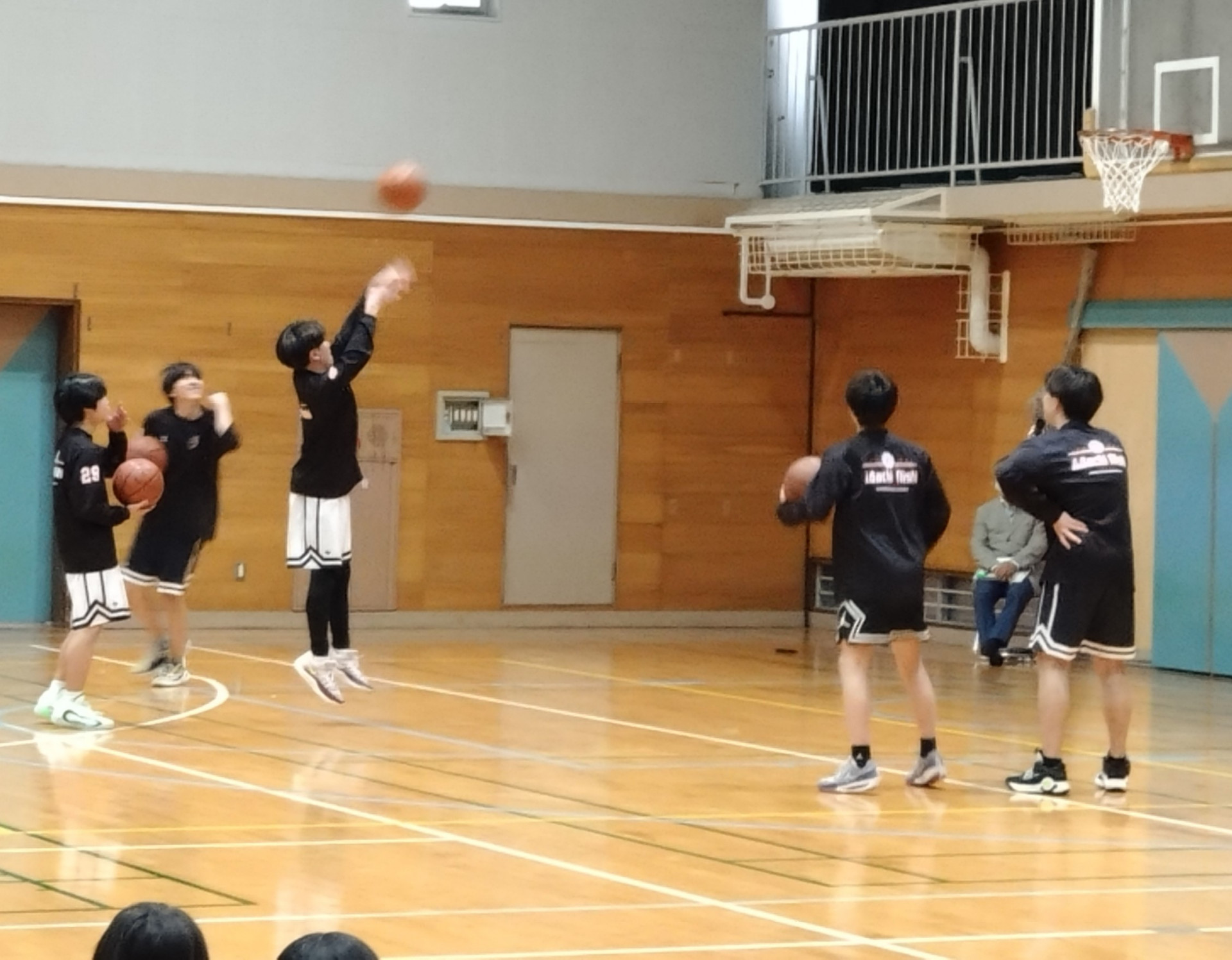 男子バスケ部.JPG