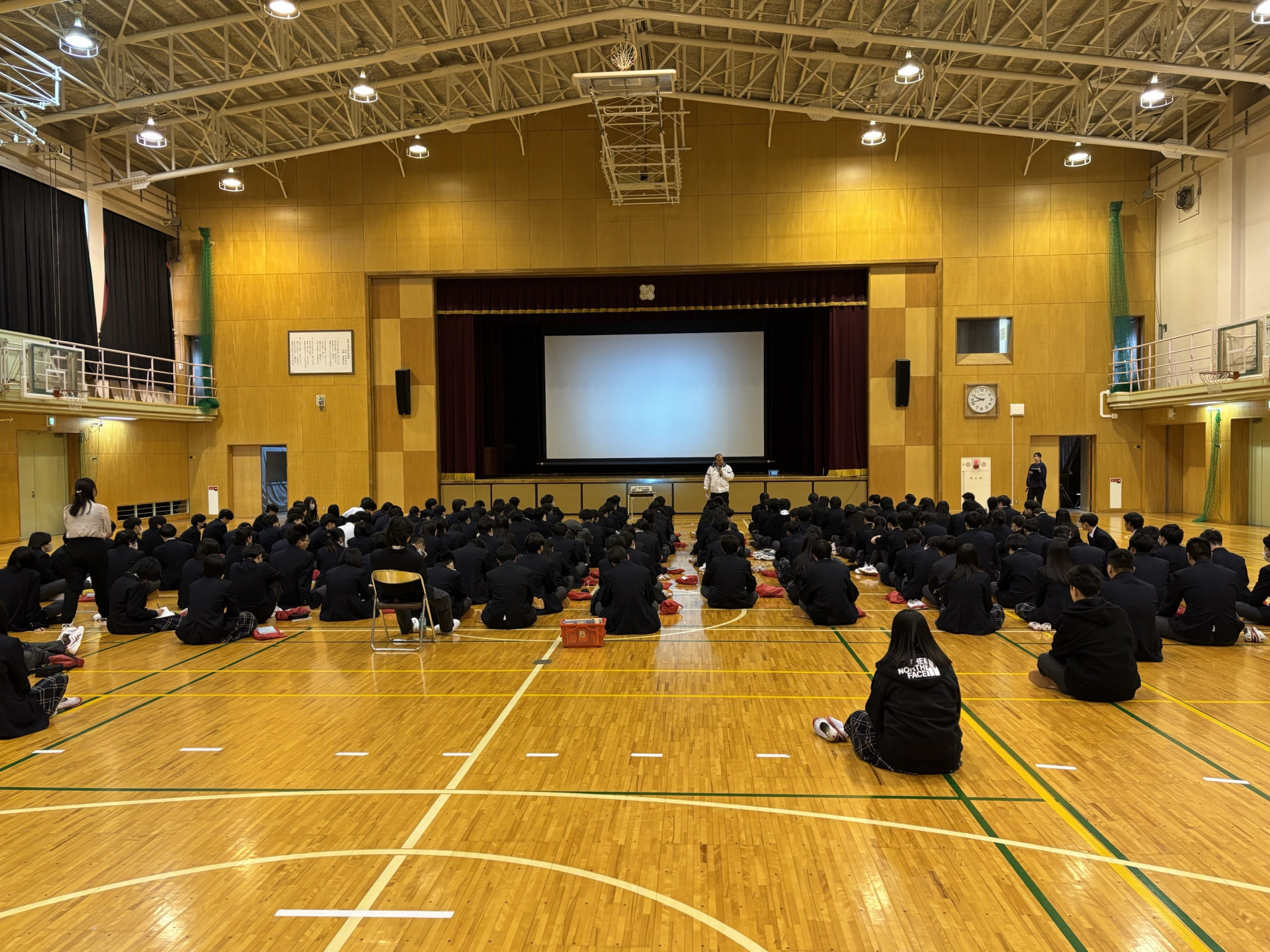 R7_0410（３学年集会）