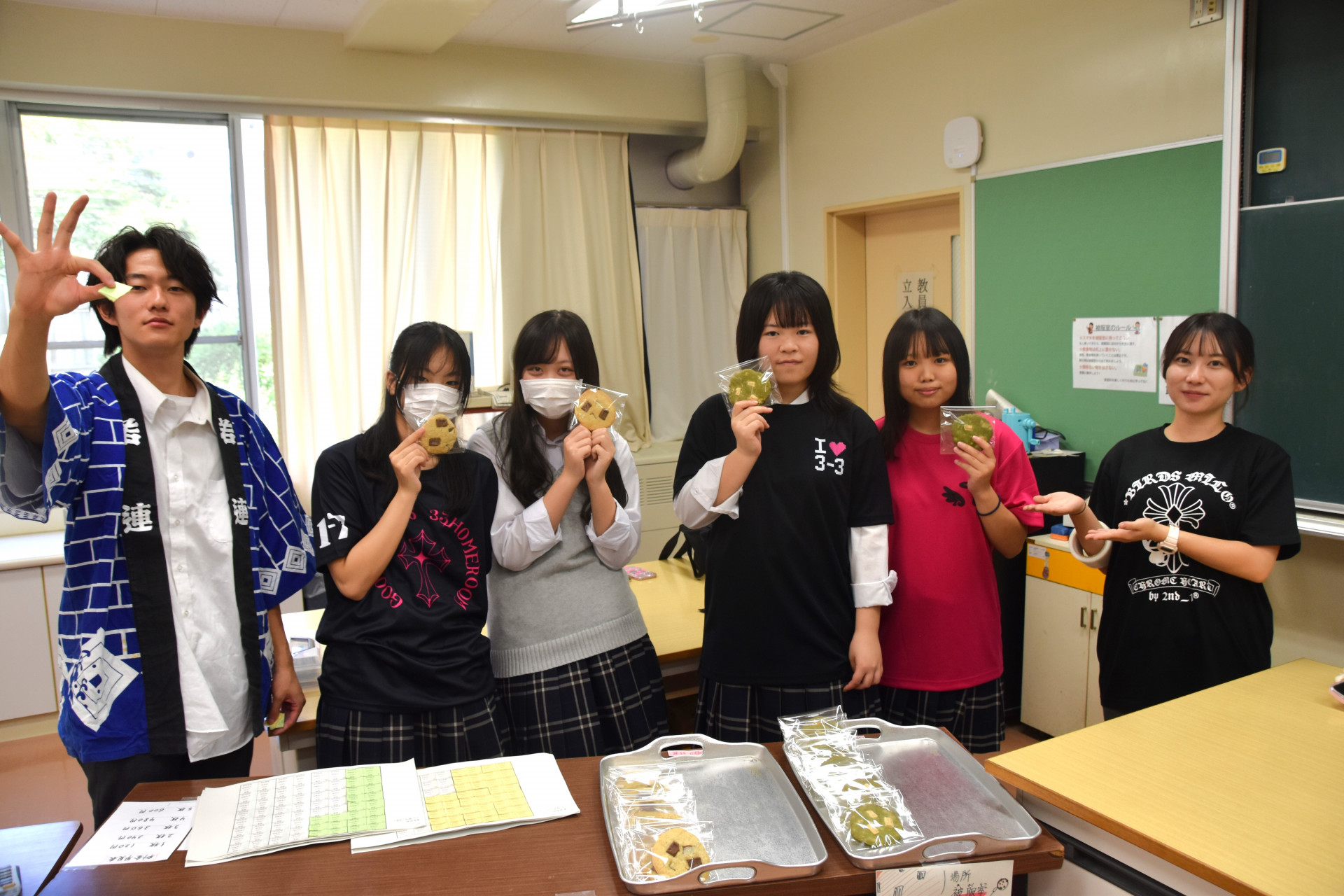 R7_0926-27（オリオン祭家庭科部②）.JPG