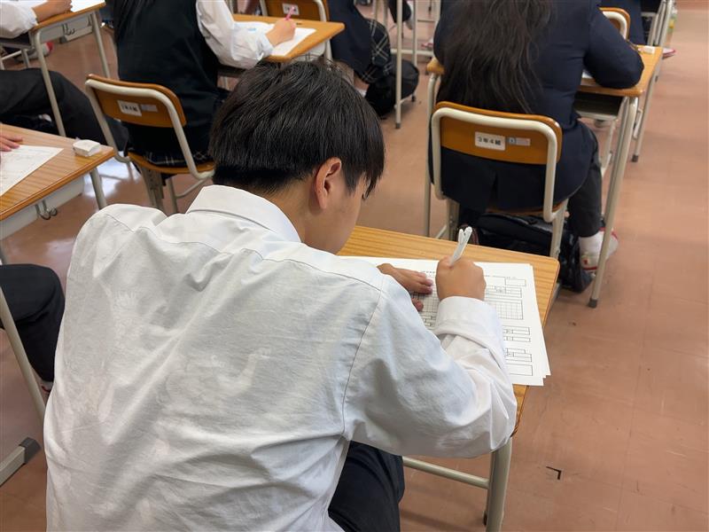 R7_1014（２学期中間テスト１日目②）