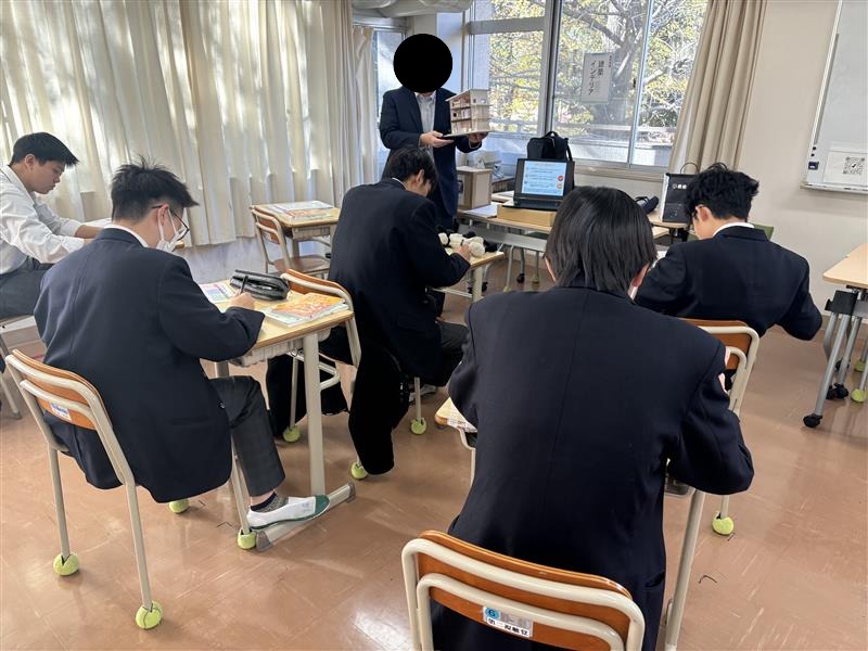 R7_1210（２年生進路行事）