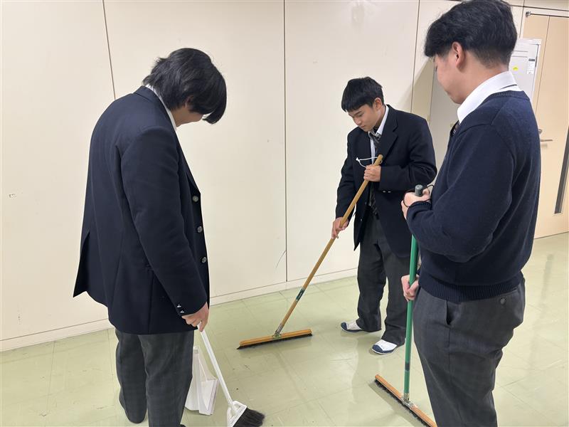 R7_1224（２学期末美化）