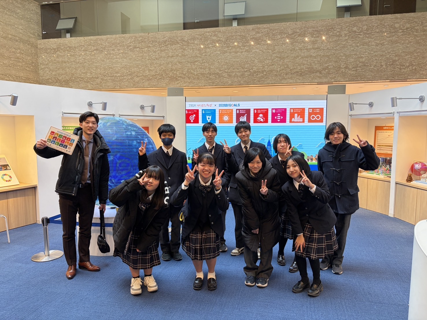 R8_0225（１年生JICA地球広場）