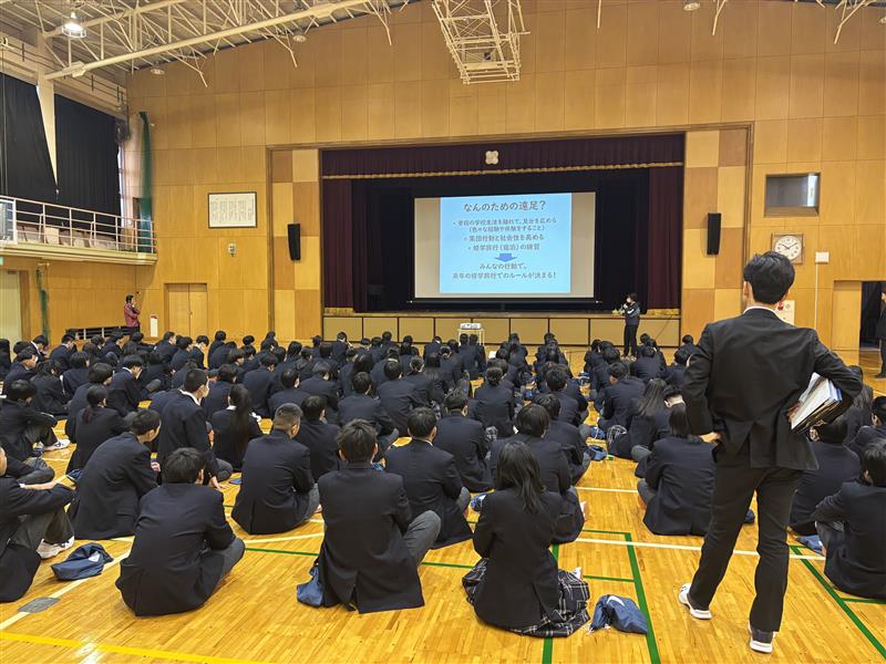 R8_0408（２学年学年集会②）