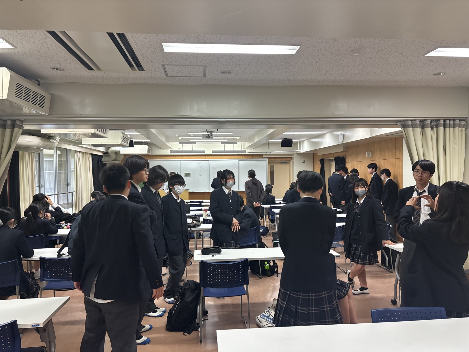 R8_0422（一斉委員会①）