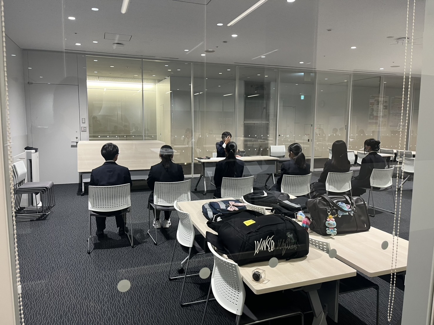 R8_0508（３年進路校外学習③）