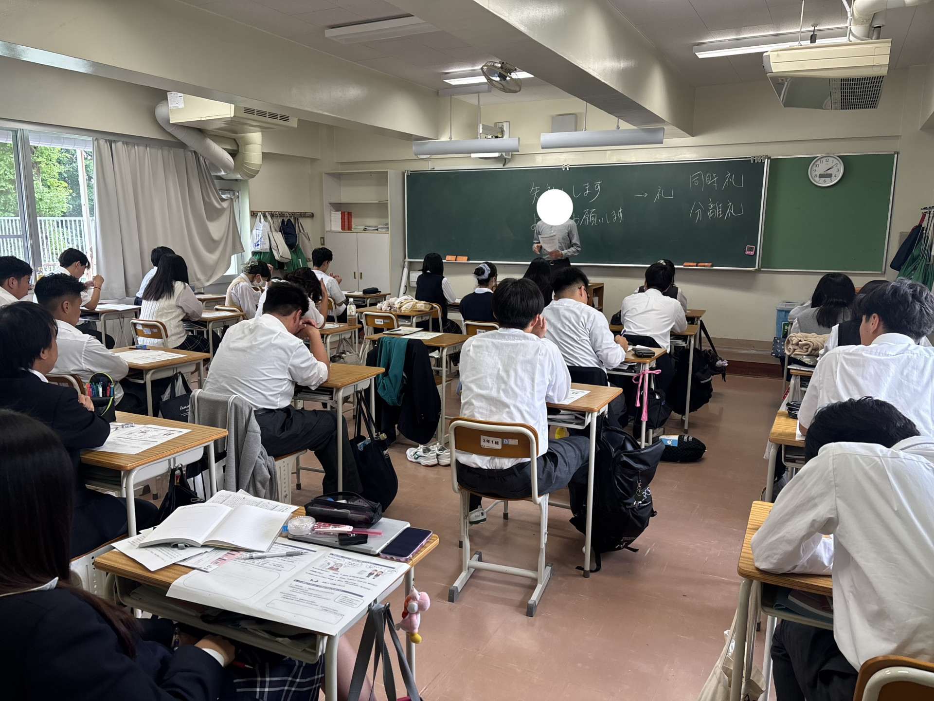 R8_0609（３年進路講演①）