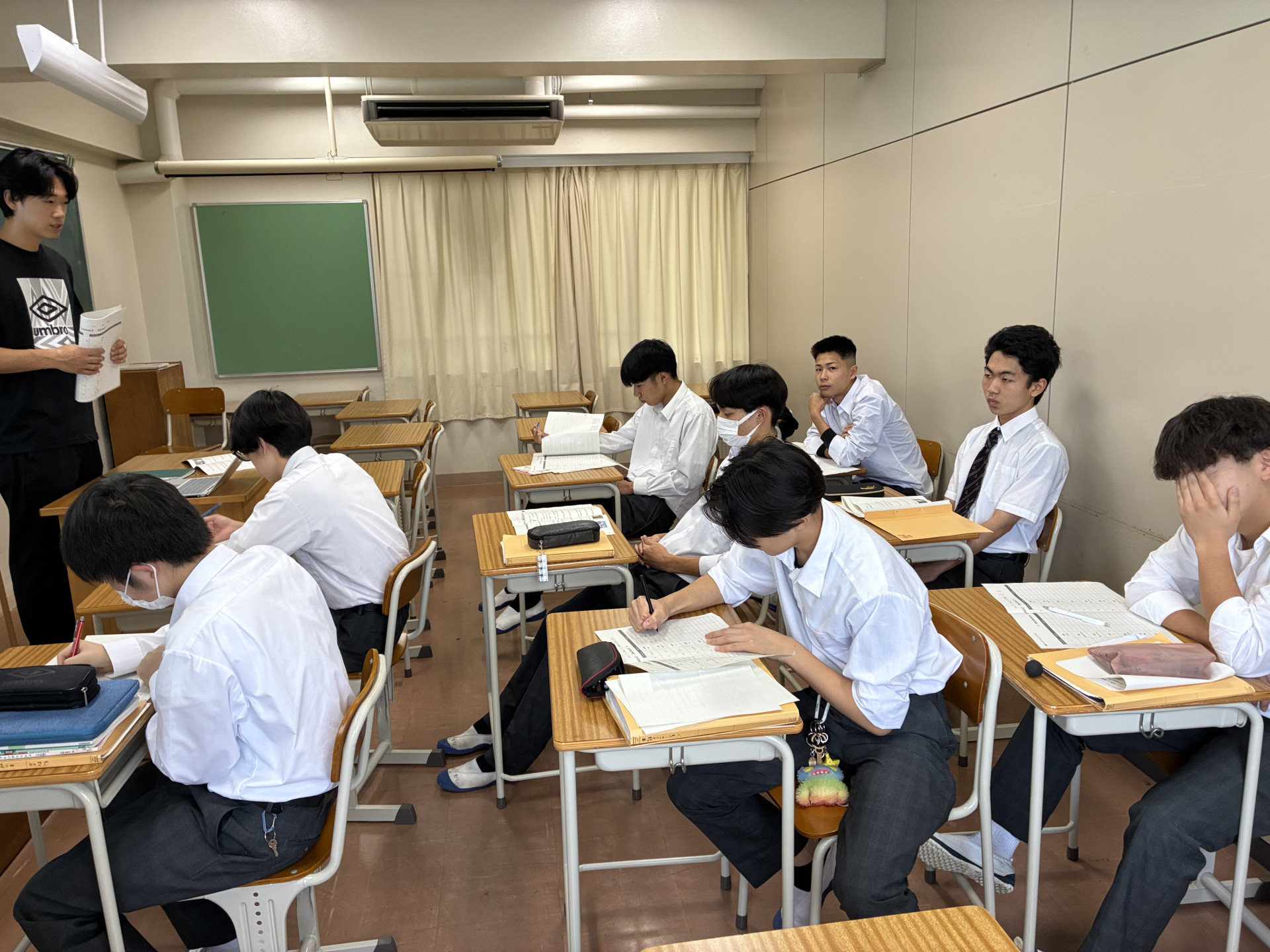 R8_1008（英語・習熟度別授業②）