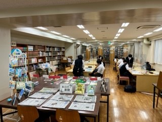 図書館３