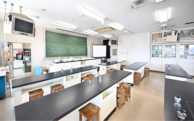 生物教室の画像