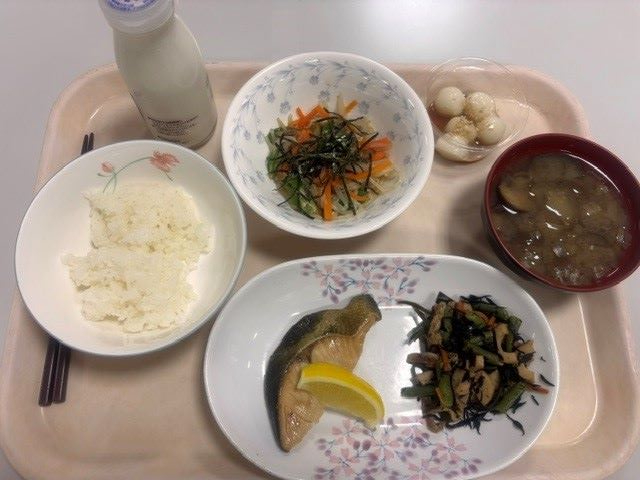給食１６