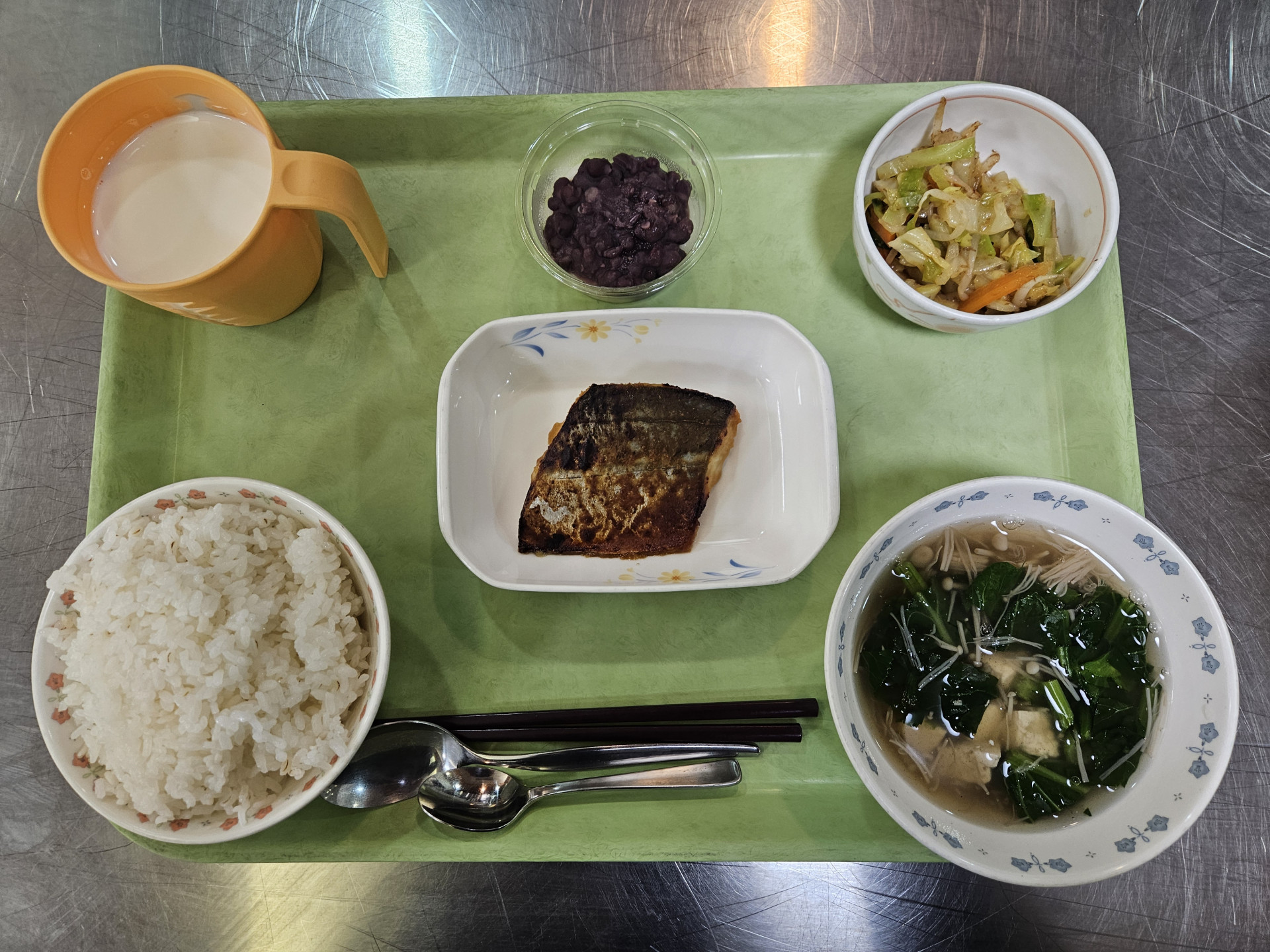 R6_給食_鏡開き給食0110