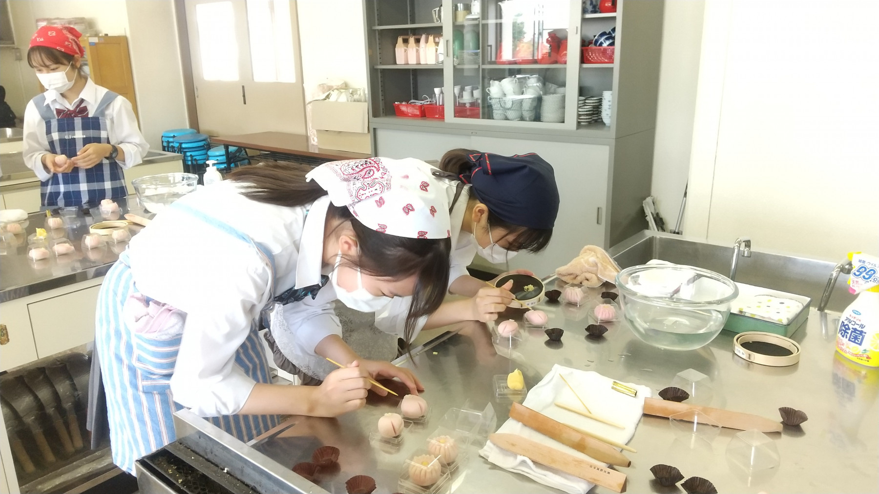 和菓子「桜」作成中２.JPG