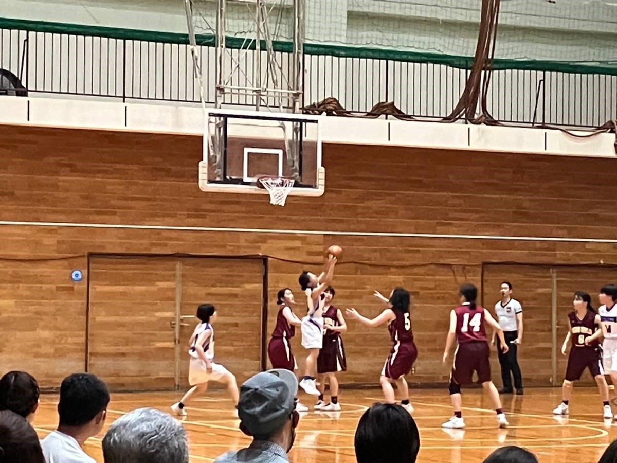 女バス２