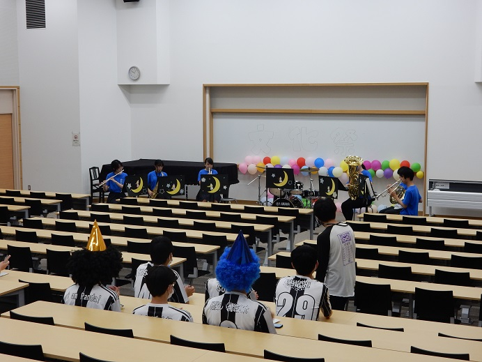 吹奏楽部