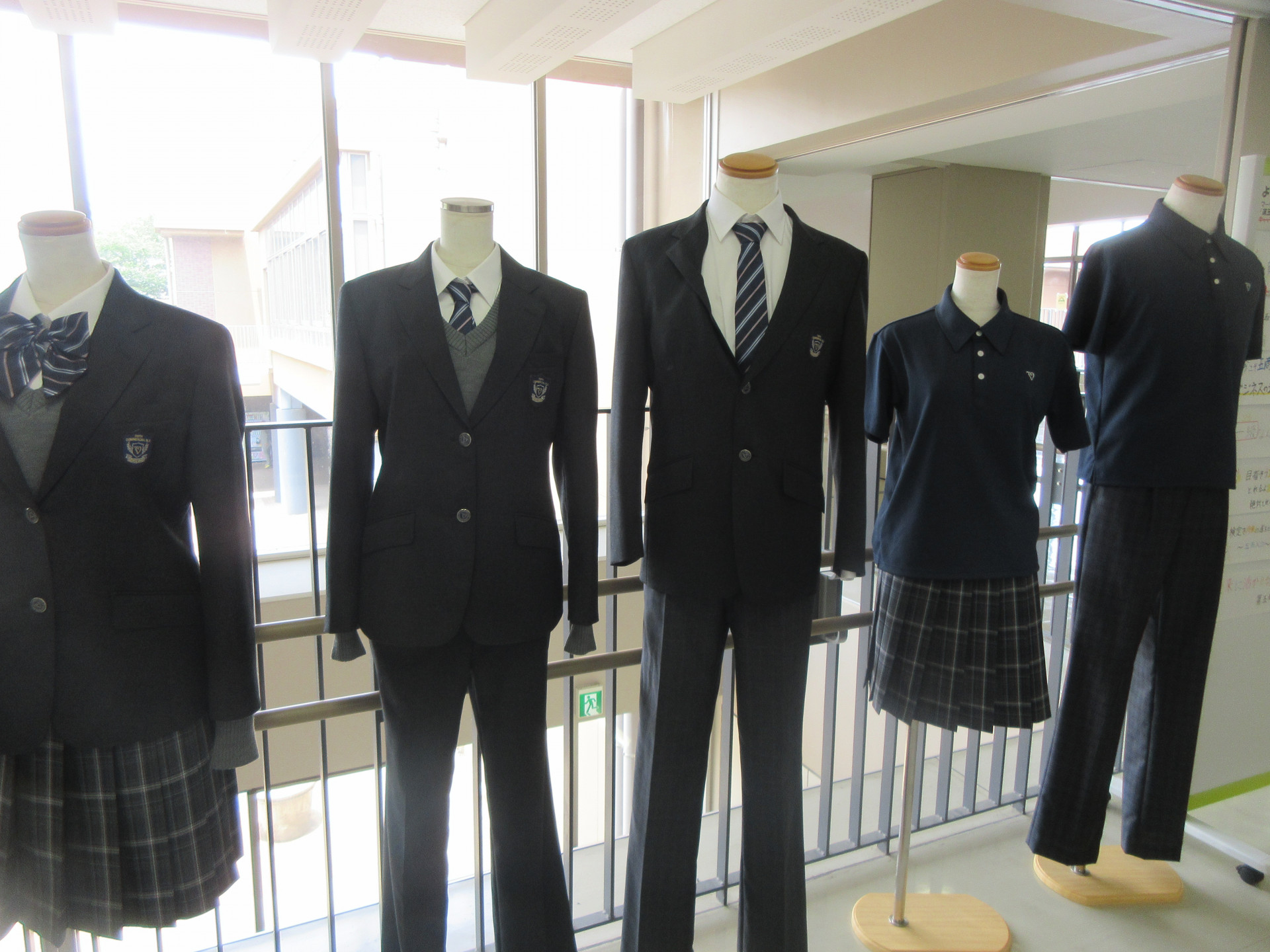 制服廊下.JPG