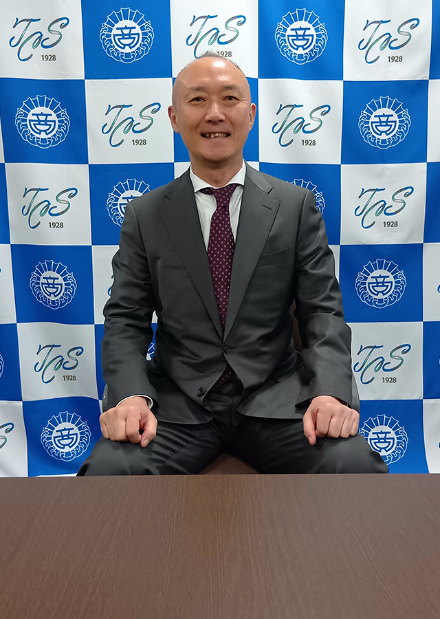 校長写真