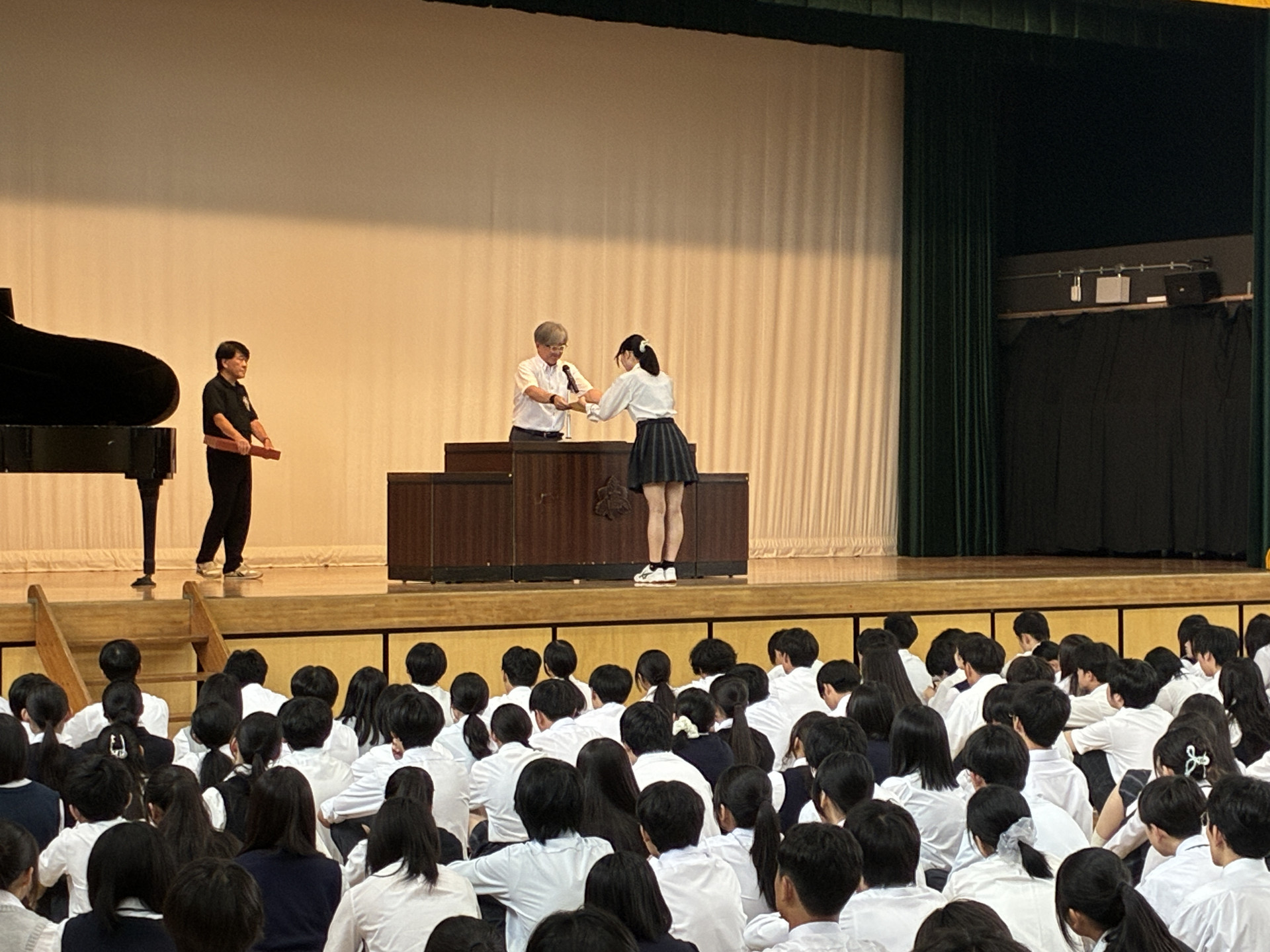 R8_1学期終業式2