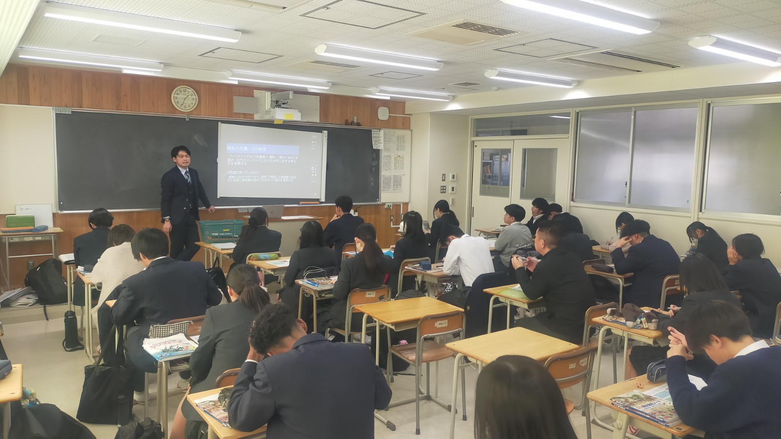 IMG20251120133321_copy_1600x900