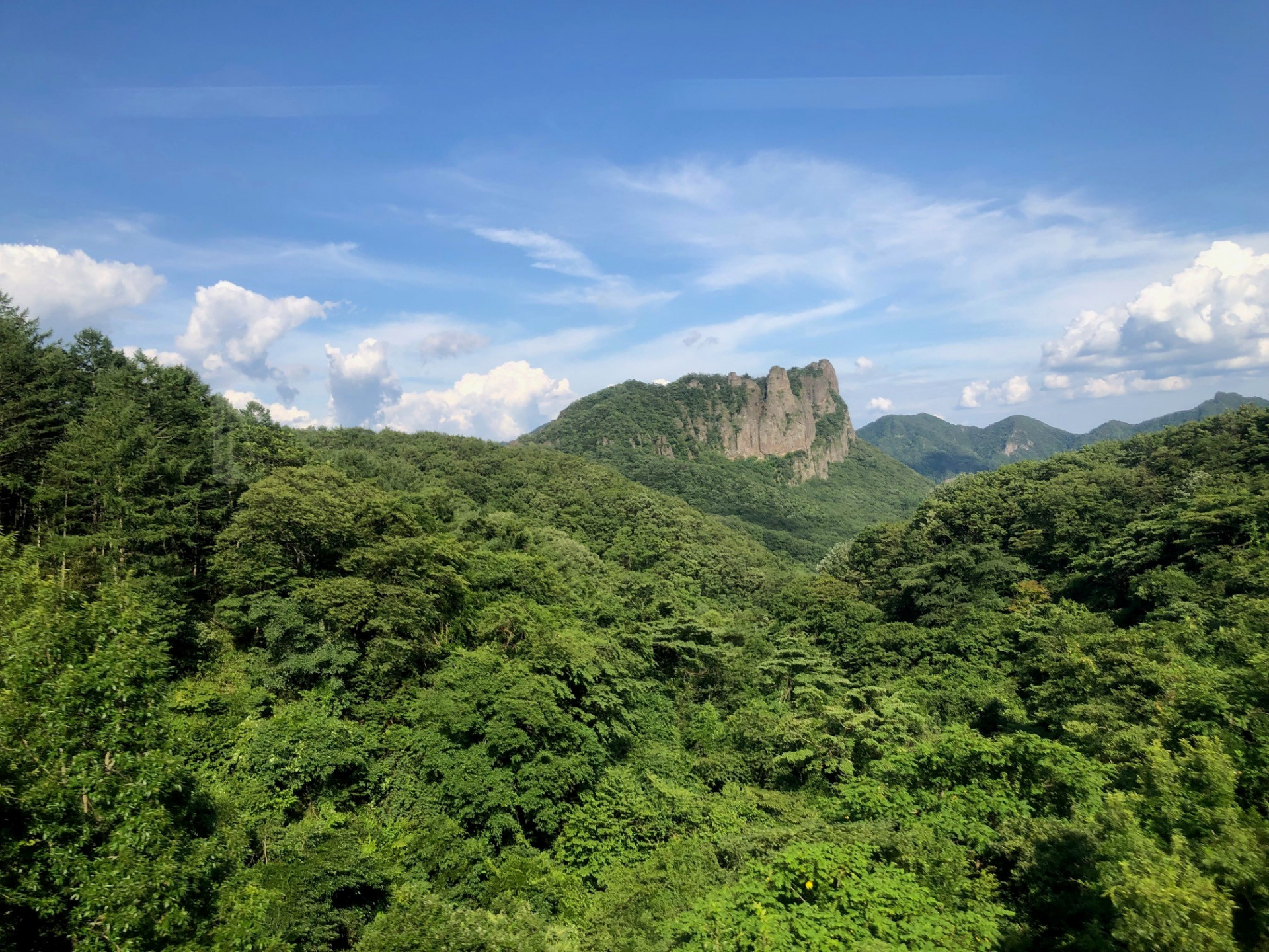 妙義山