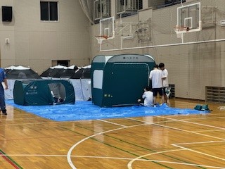 240619避難所設営４