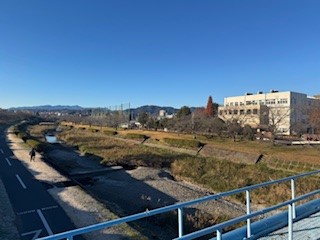 241218校舎