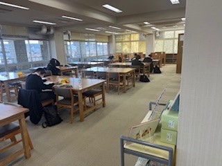 250115図書室