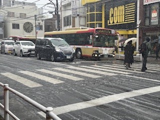 250319駅前