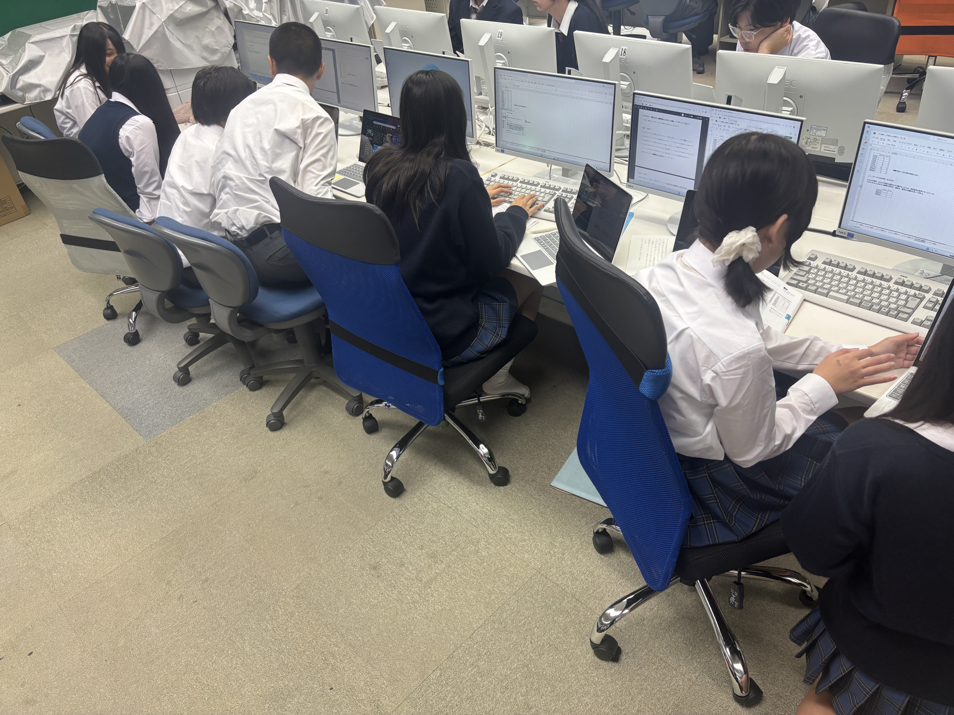 20251003_1年5組情報Ⅰ