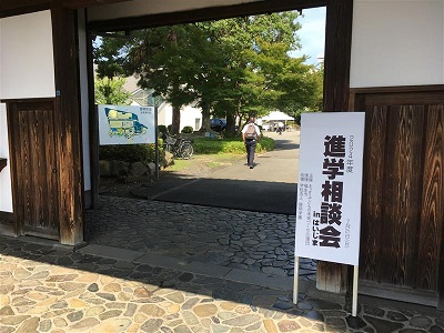 c20d8cdb-e1bb-472a-a776-2146e990db98
