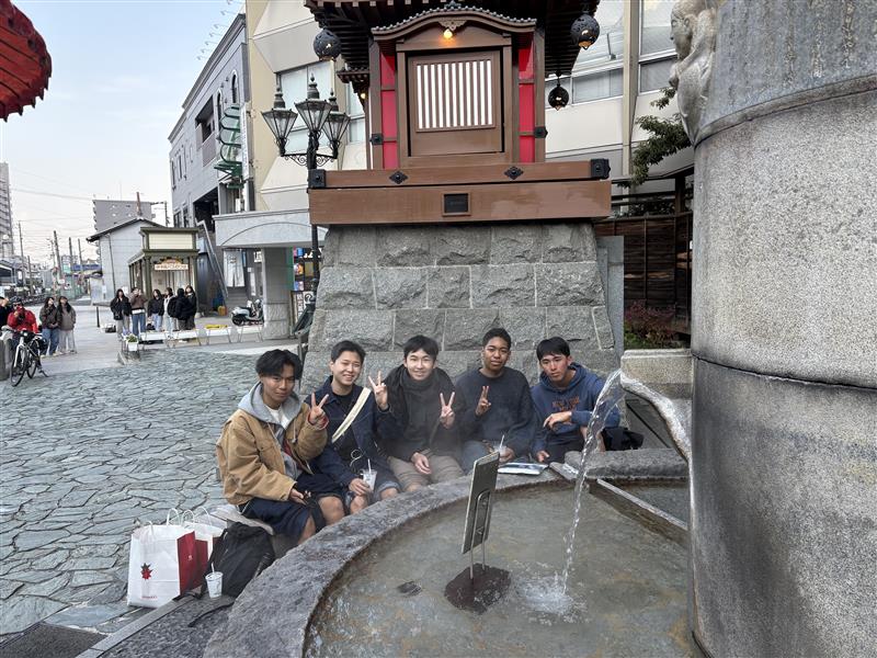 ce4ac6e0-0dc9-4089-886a-354bf20d5317