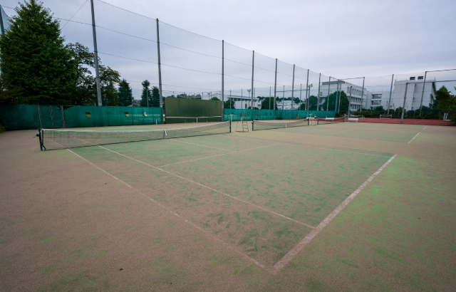テニスコートの画像