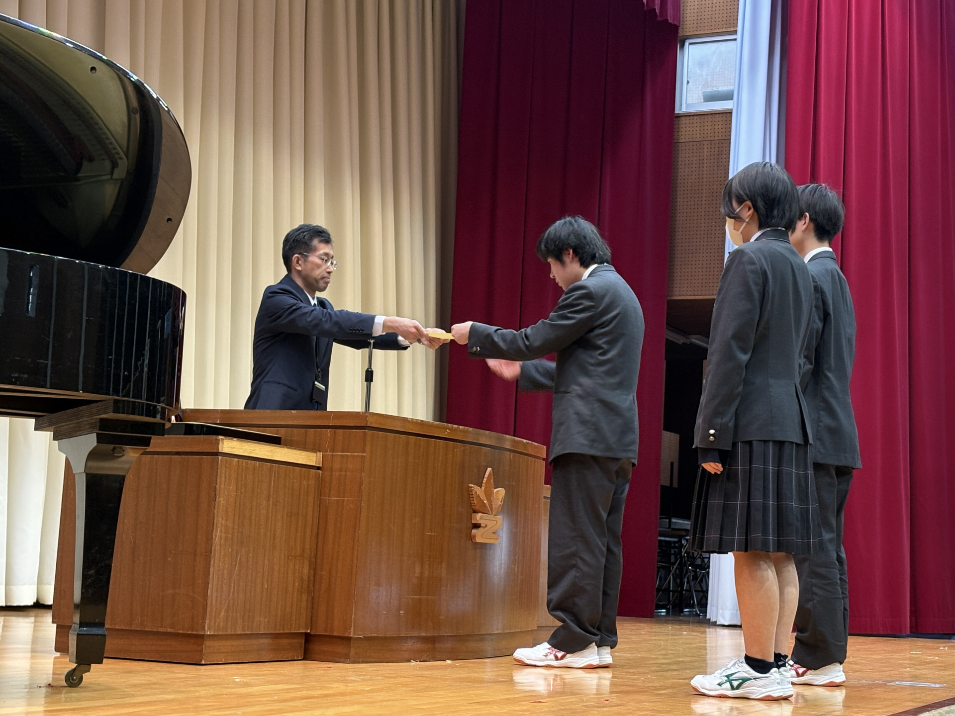 20260325_005559082_iOS