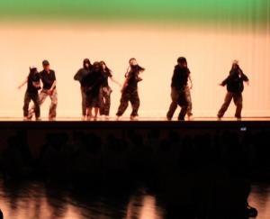 dance04.JPG