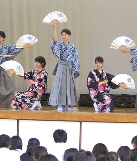 発表会の画像