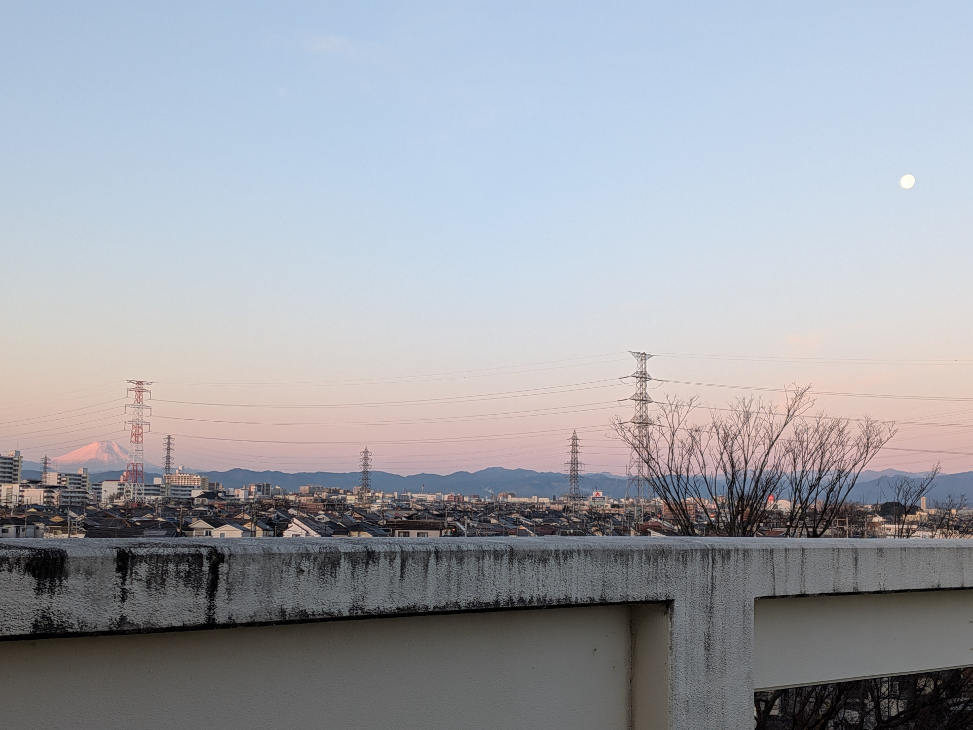 PXL_20260203_214540422