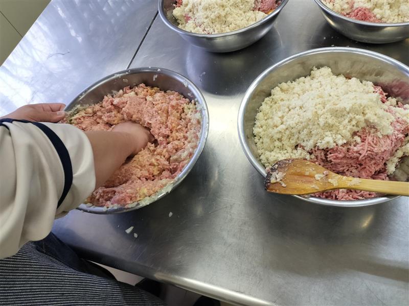 e525990c-0d72-42b8-ba02-e58d810b0cc7