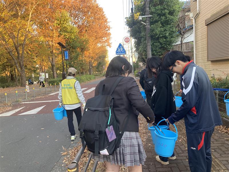 ee920935-c1ba-43d8-94b2-1181f7bef900