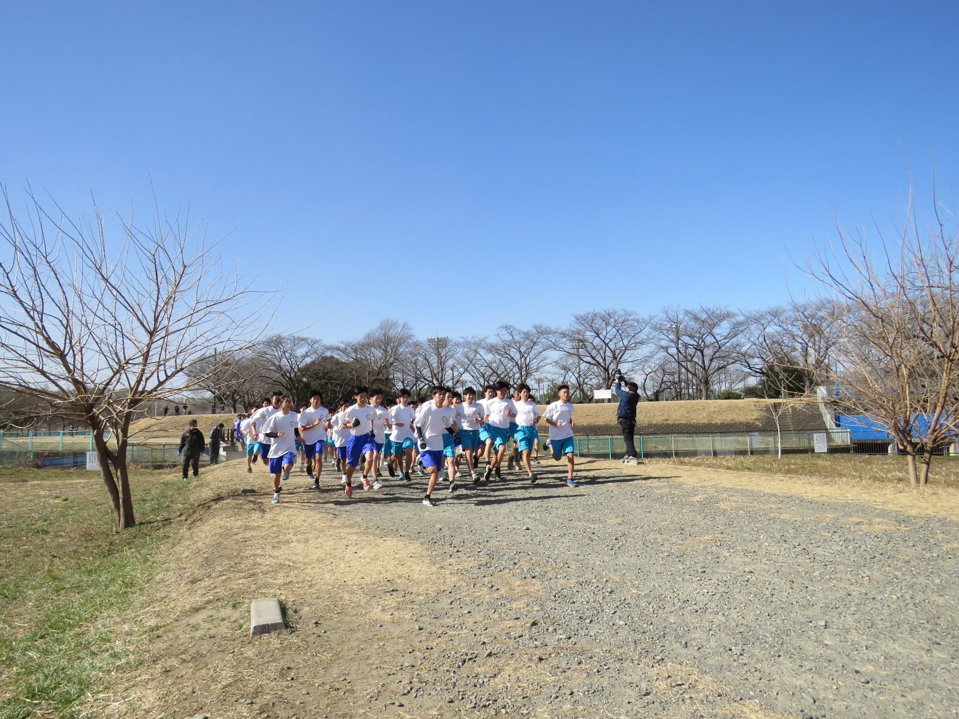 男子スタート.JPG