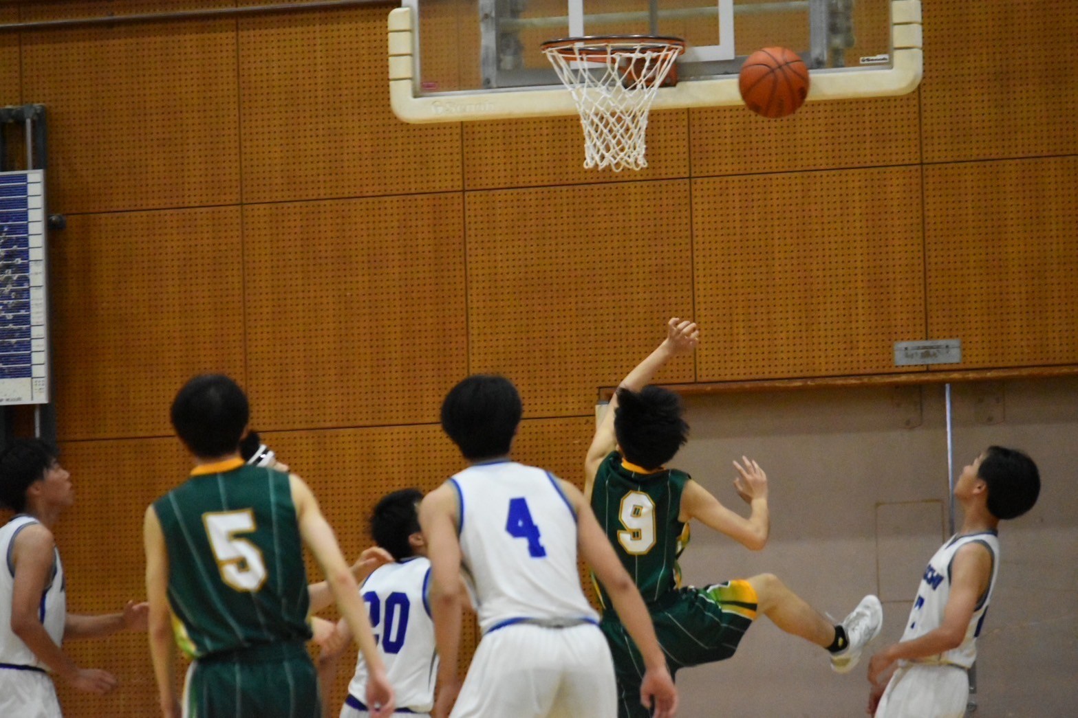 adachi3