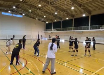 女バレ_練習納めOG会４