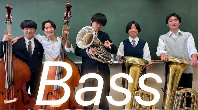 ４