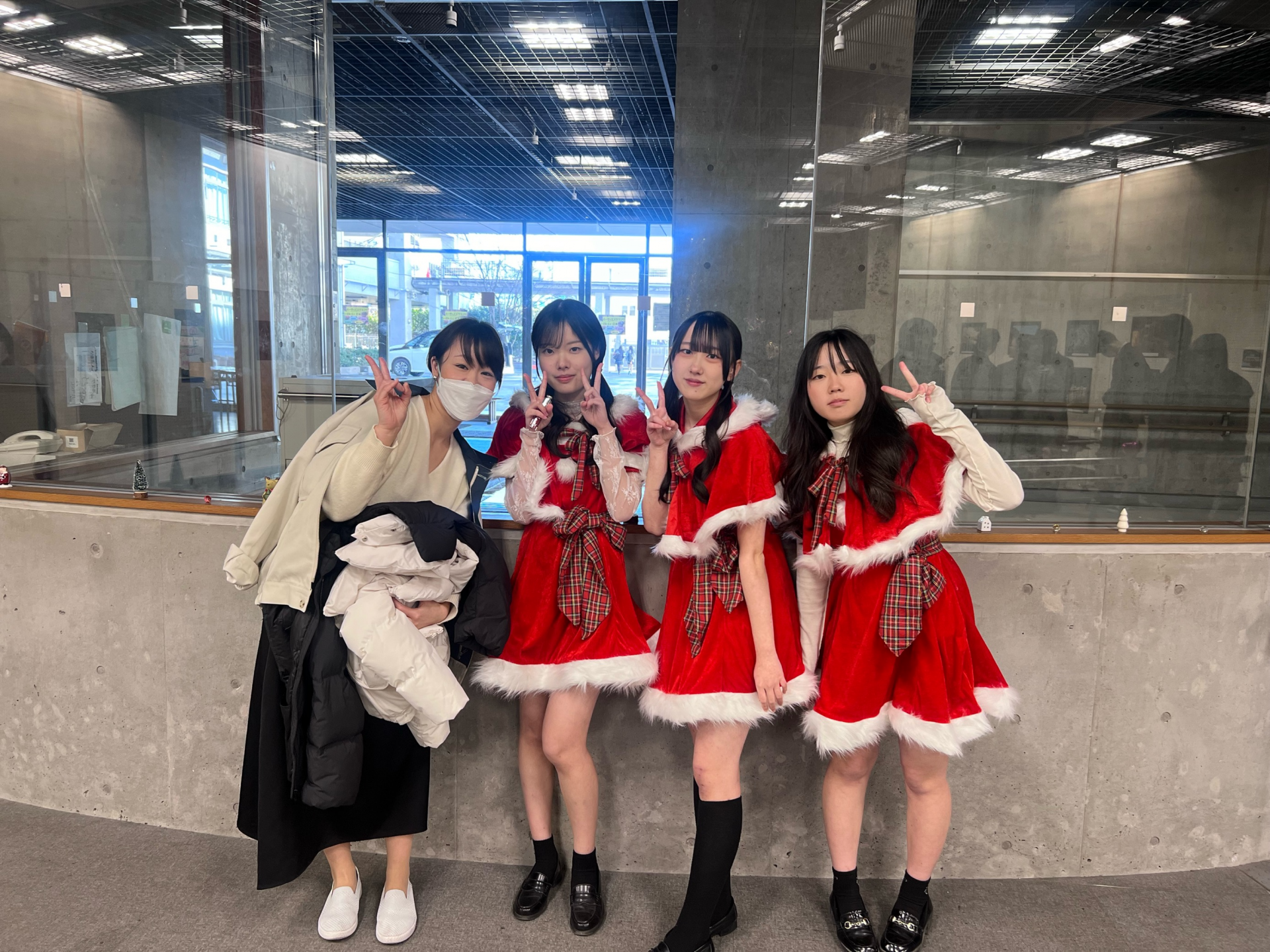 ⑥