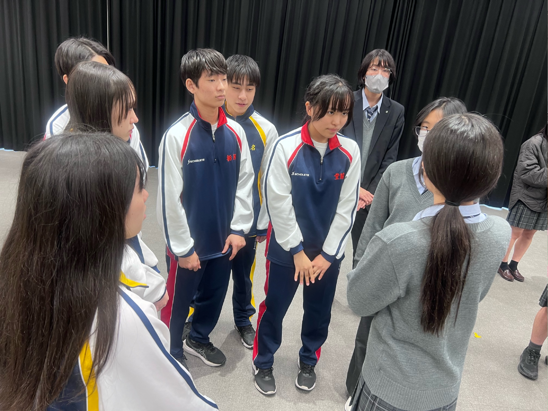 ⑩
