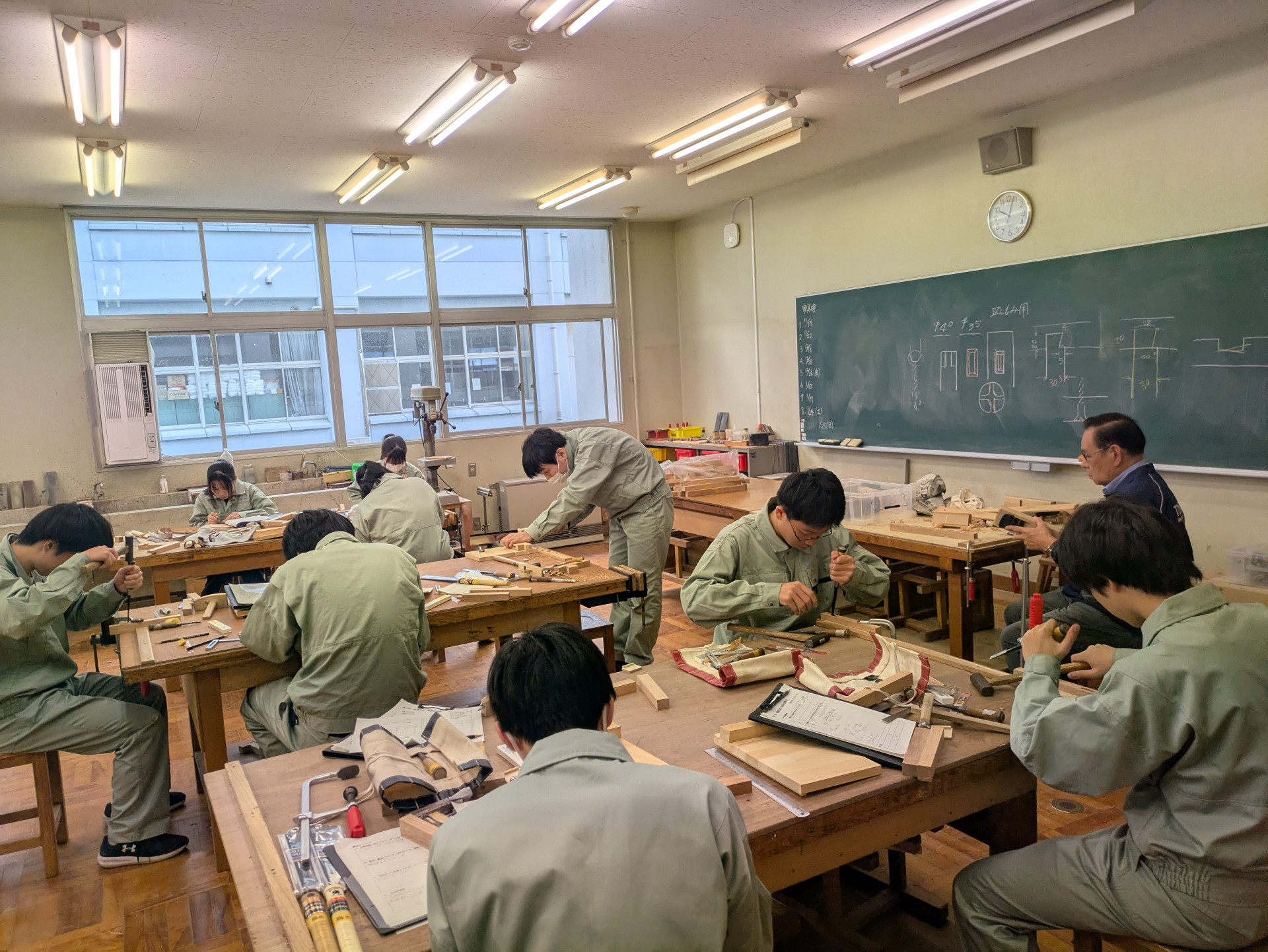 PXL_20260117_010300369.MP_k0989516@metro.ed.jp