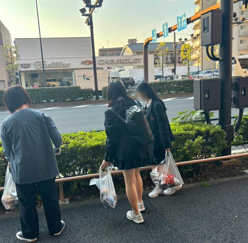 17ec9c84-c909-4df9-a23a-b95d33dca8f4